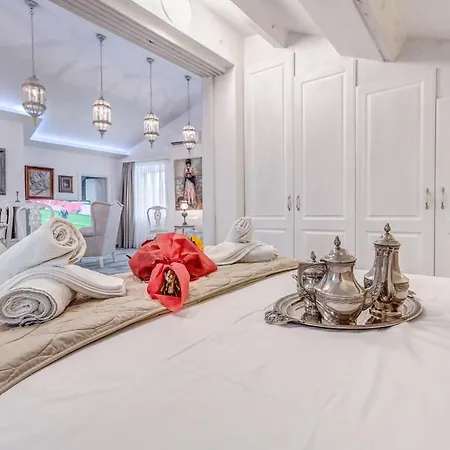 Coconella * Corfu (city)